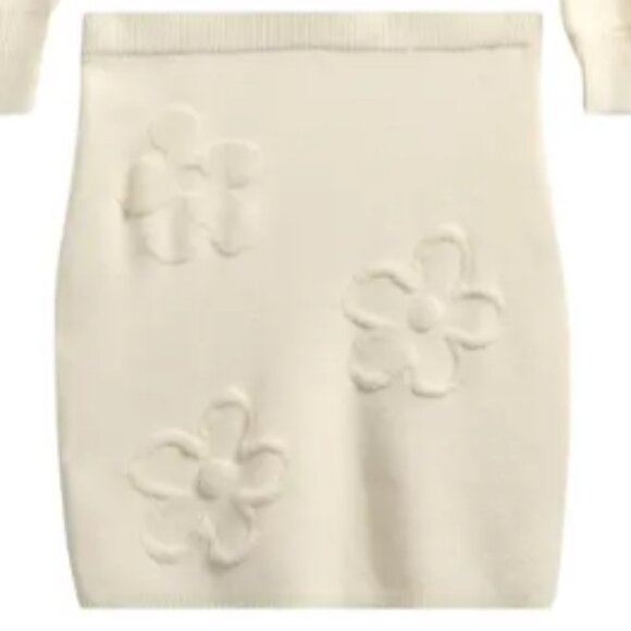 Brand New Freshman 1996 Women's Fuzzy Flowers Skirt - Picture 2 of 3